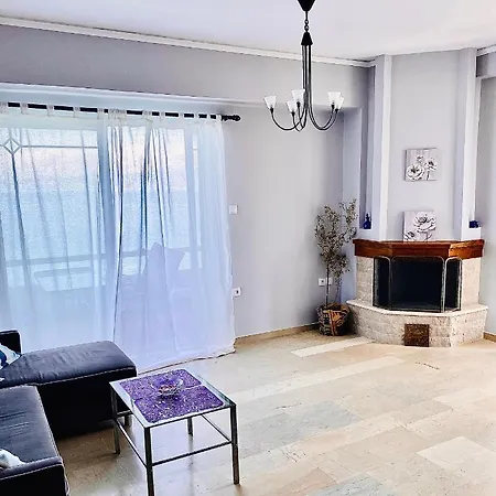 Apartment Sea Front Xylokastro